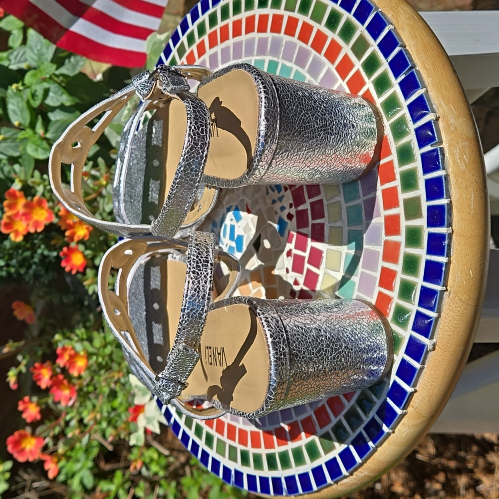 VANELi Slingback Chunky Heel Sandals - Picture 4 of 14